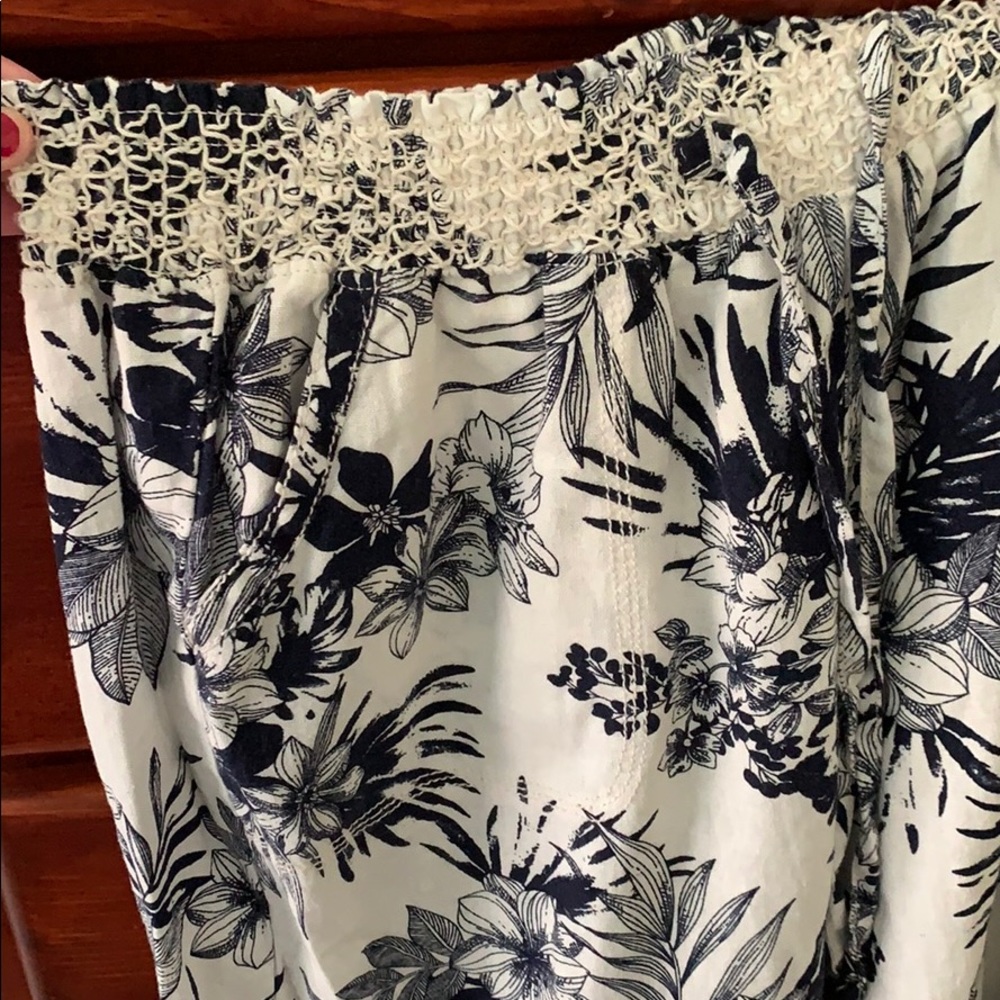 Pants - Picture 2 of 3